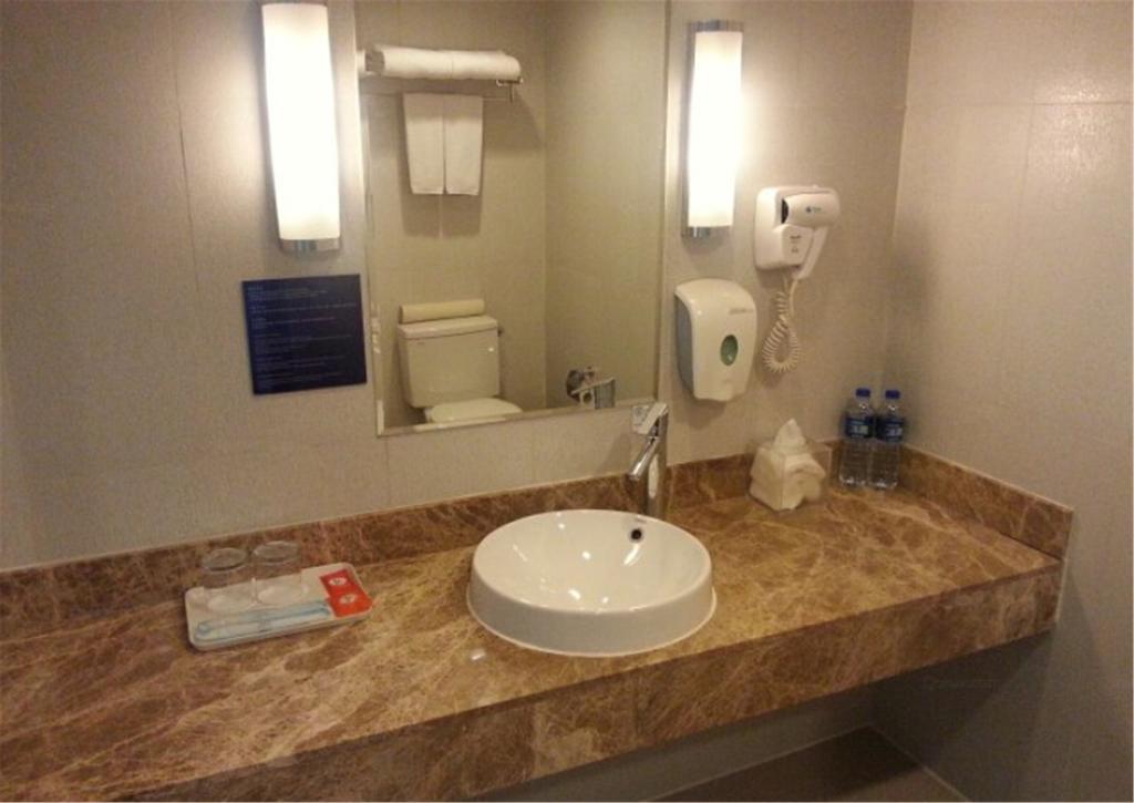 Holiday Inn Express Tianjin City Center Bagian luar foto