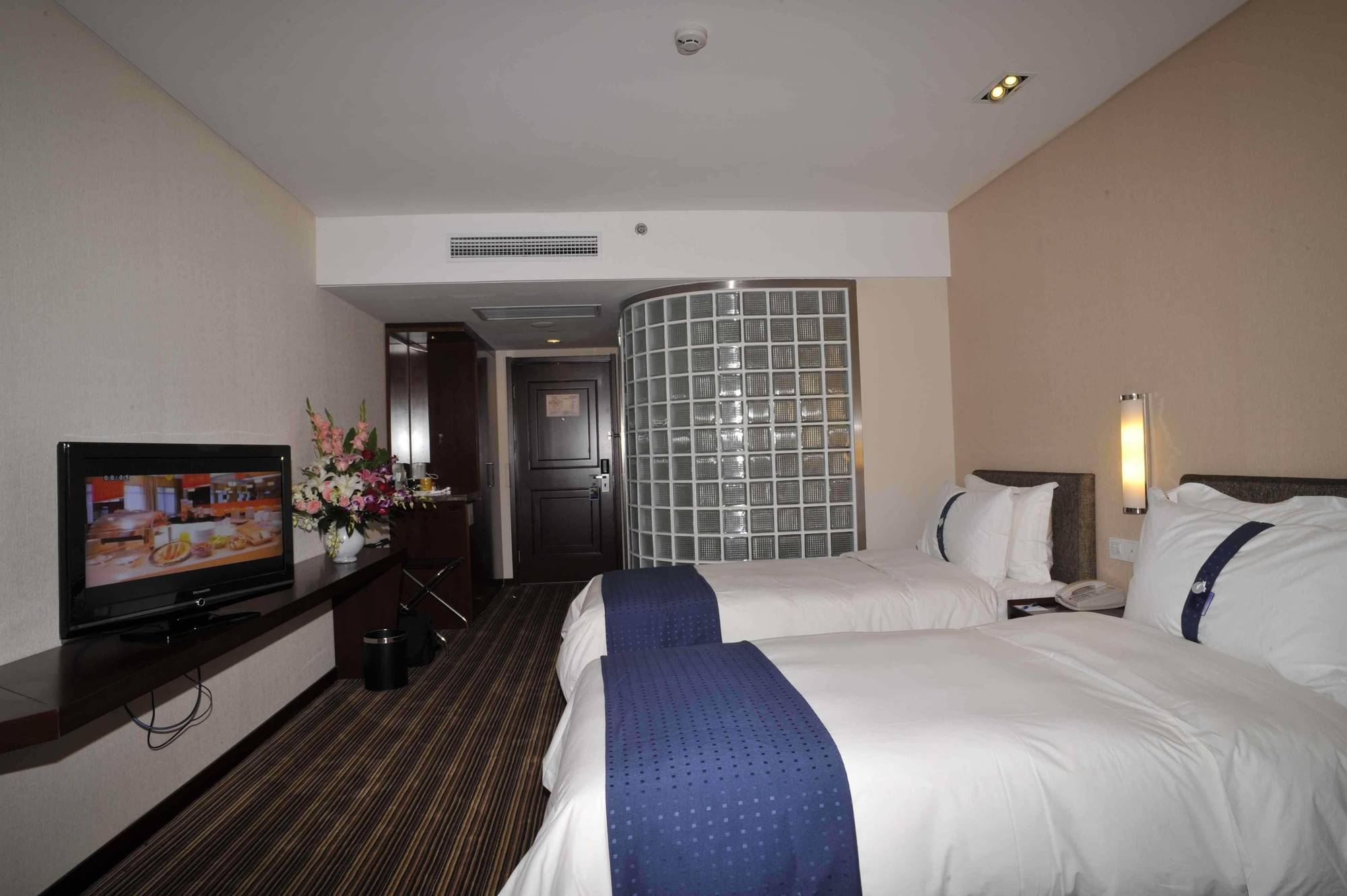 Holiday Inn Express Tianjin City Center Ruang foto